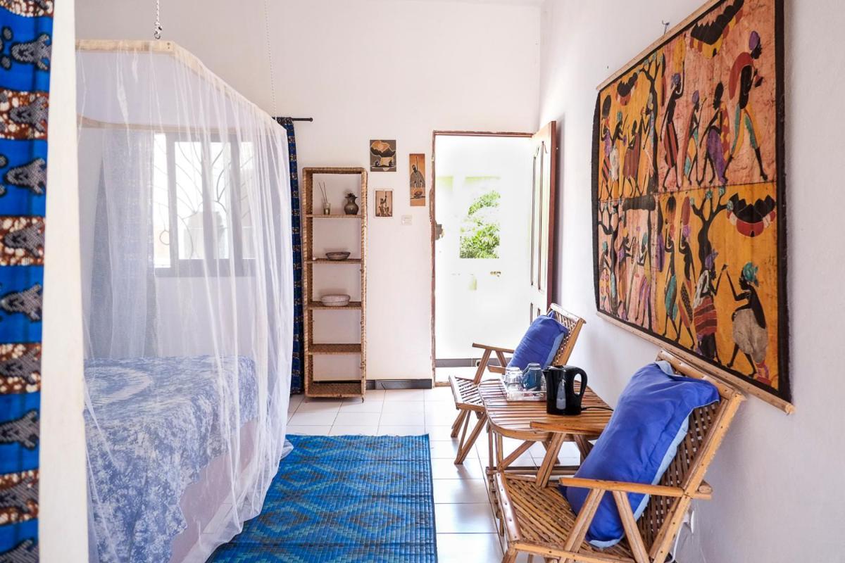 Keur Dofie Bed & Breakfast Toubab Dialaw Dış mekan fotoğraf