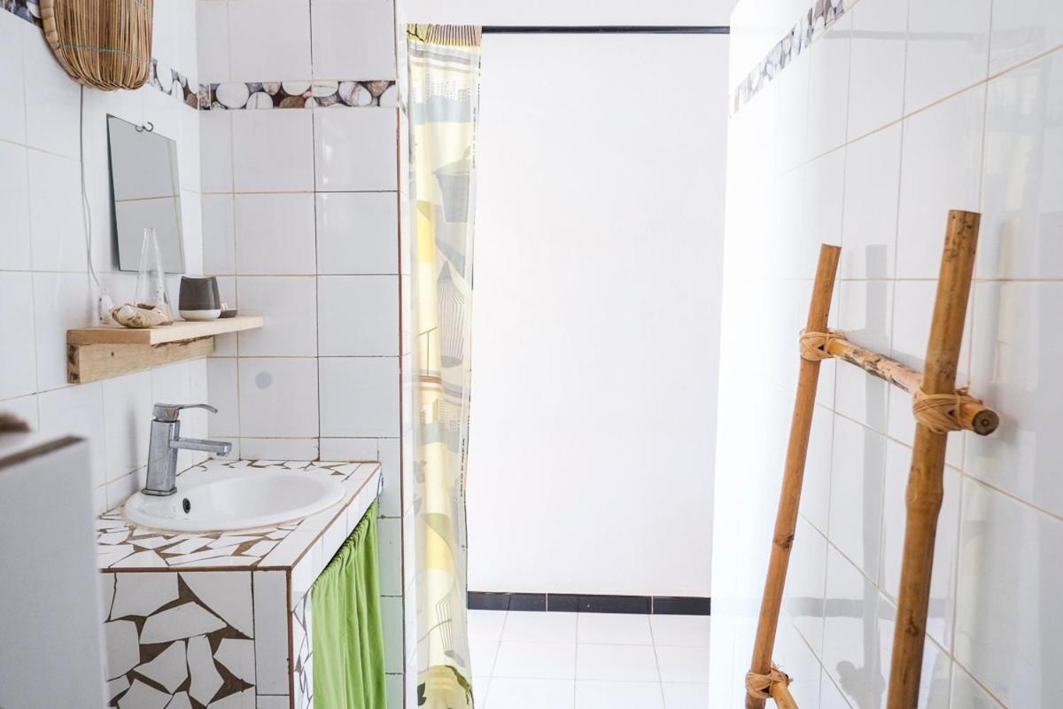 Keur Dofie Bed & Breakfast Toubab Dialaw Dış mekan fotoğraf