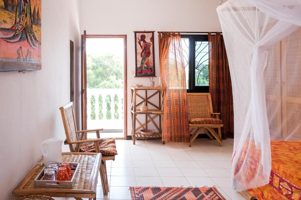 Keur Dofie Bed & Breakfast Toubab Dialaw Dış mekan fotoğraf