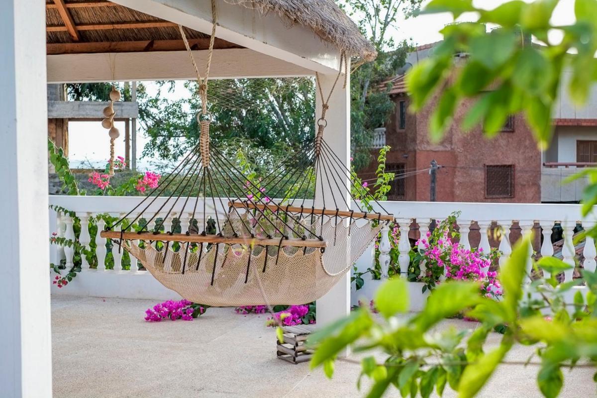Keur Dofie Bed & Breakfast Toubab Dialaw Dış mekan fotoğraf